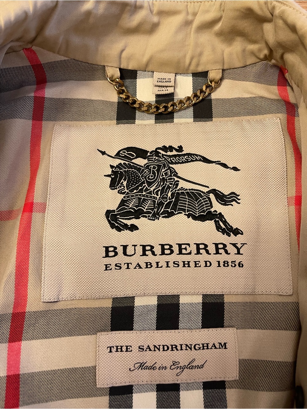 Authentic Burberry Beige Double-Breasted Trench Coat - Picture 2 of 14